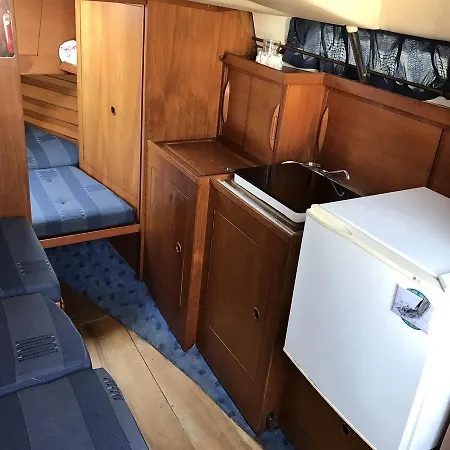 Dream Boat Botel